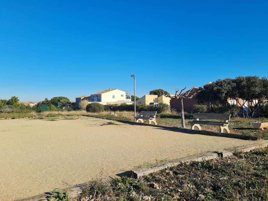 Apartment 15 Min A Pieds De La Mer- Piscine Privee- Place De Parking Privee *